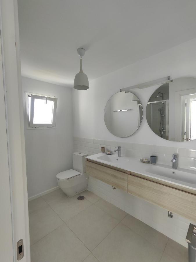 Villa Perla Blanca En Playa Blanca ภายนอก รูปภาพ