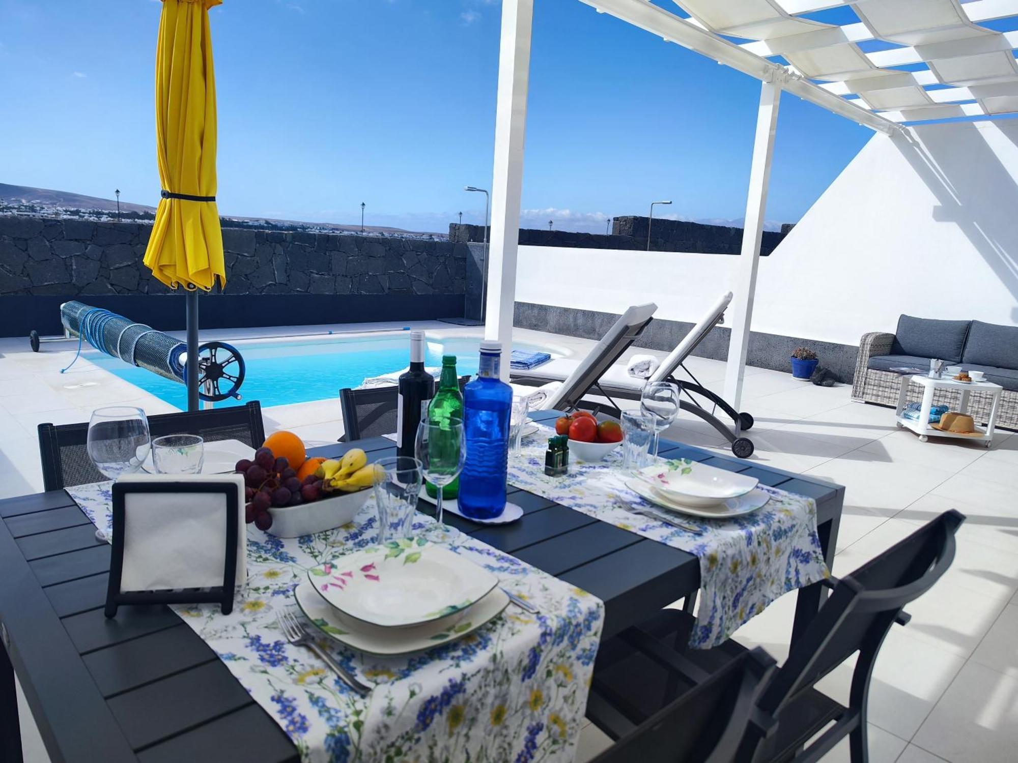 Villa Perla Blanca En Playa Blanca ภายนอก รูปภาพ
